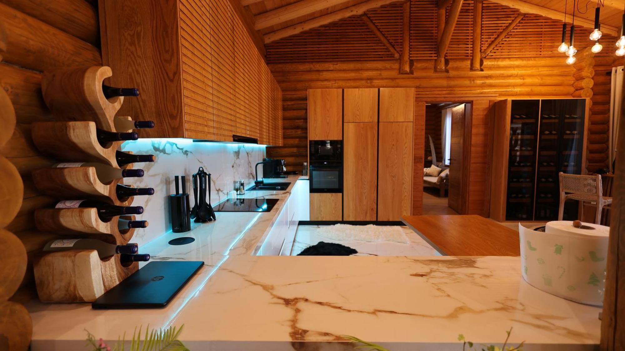 Beautiful House - Luxury For Rent