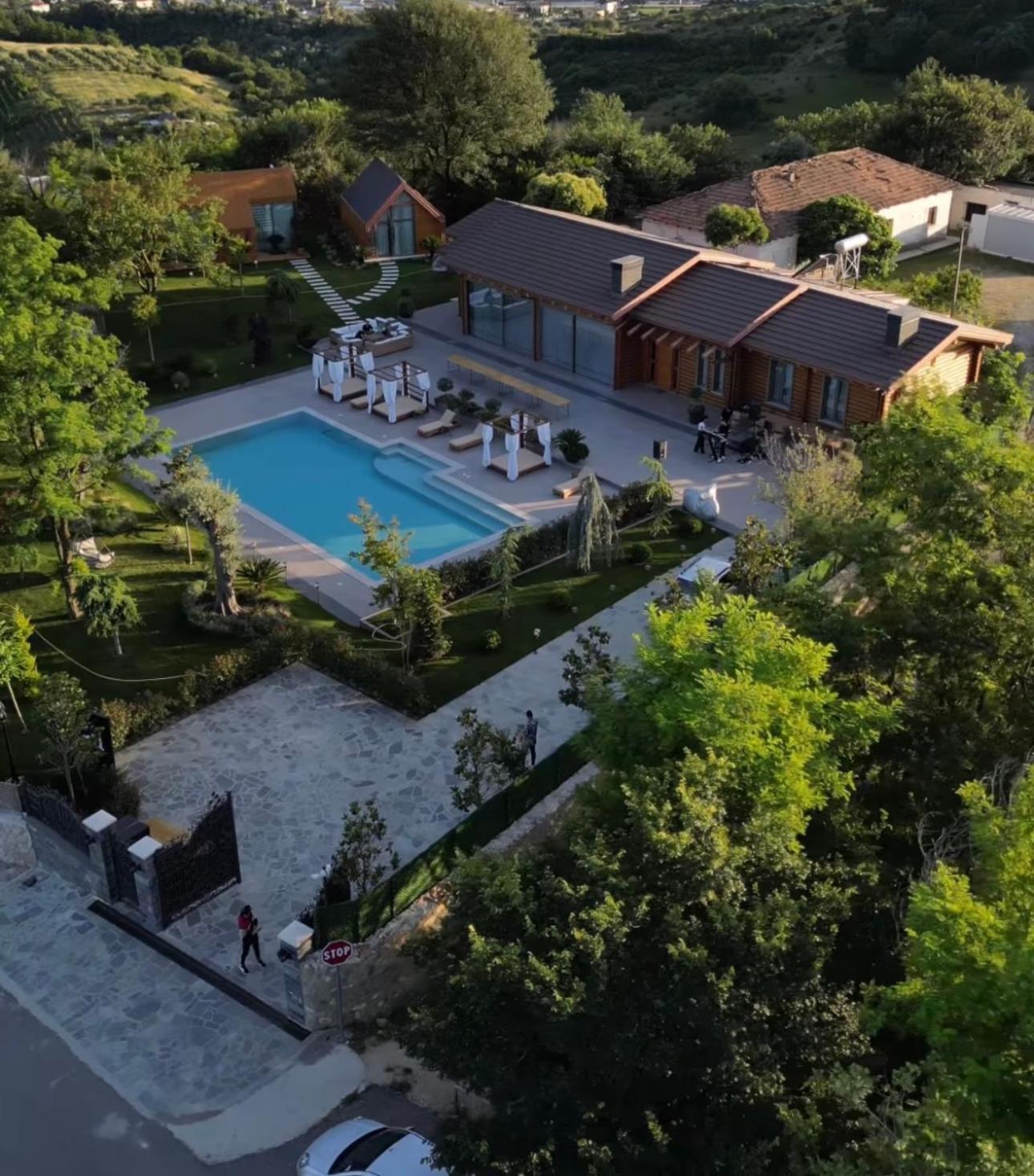 Villa Beautiful House - Luxury For Rent