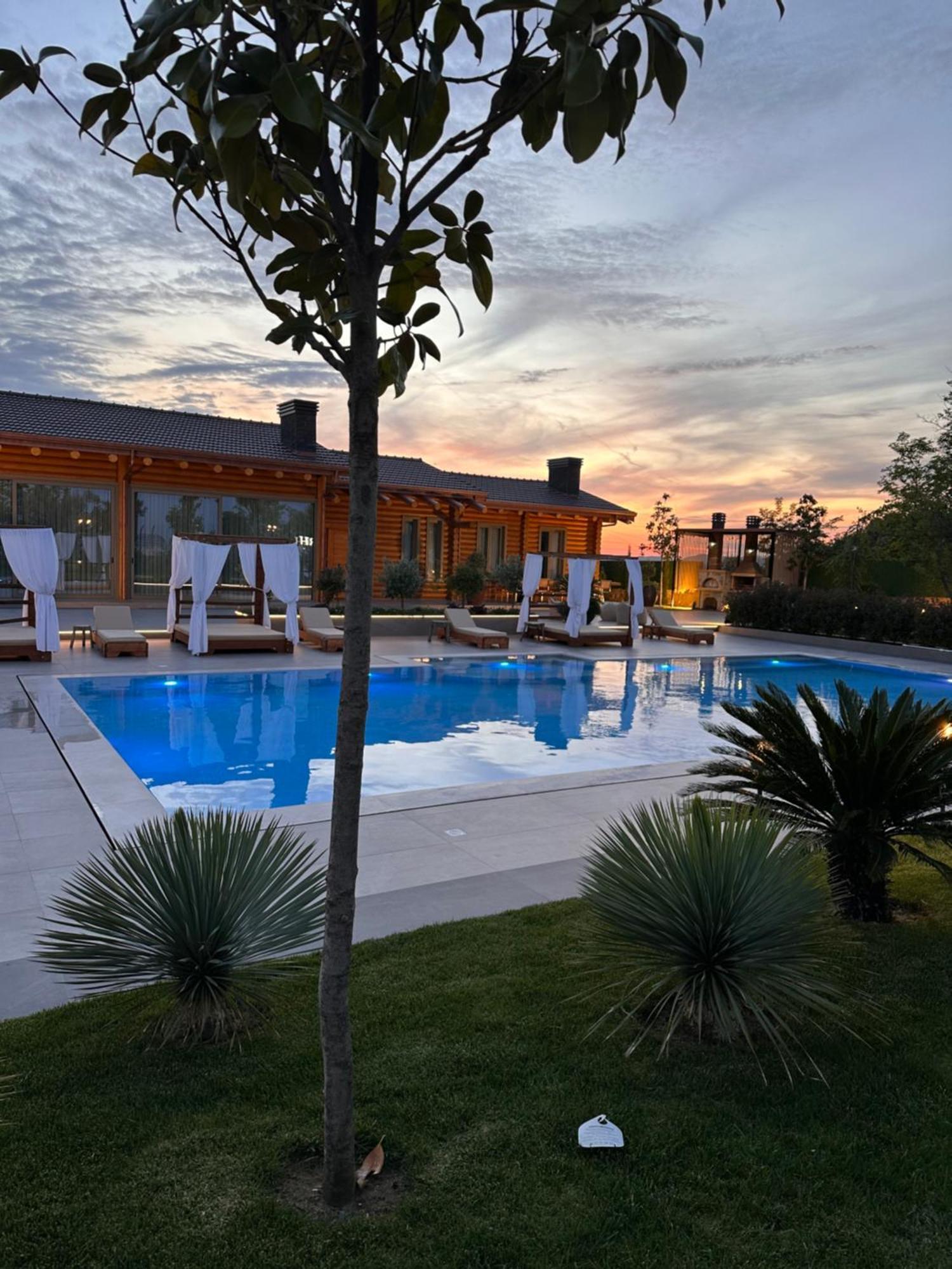 Beautiful House - Luxury For Rent Villa